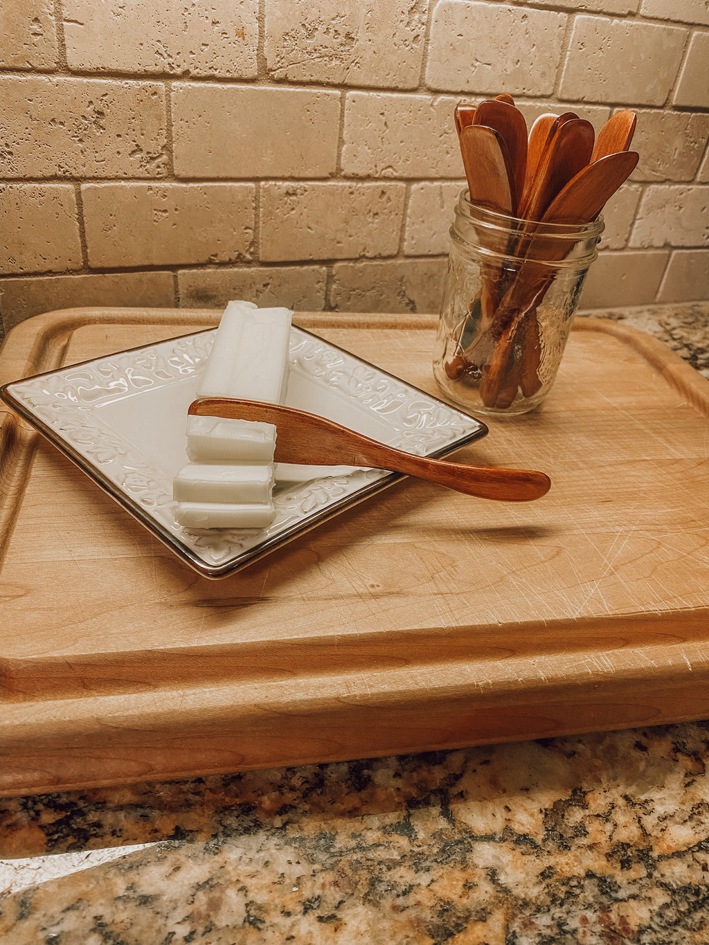 Onic Brands Wooden Butter Knife